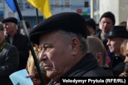 Петро Вольвач на проукраїнському мітингу в Сімферополі, грудень 2013 року